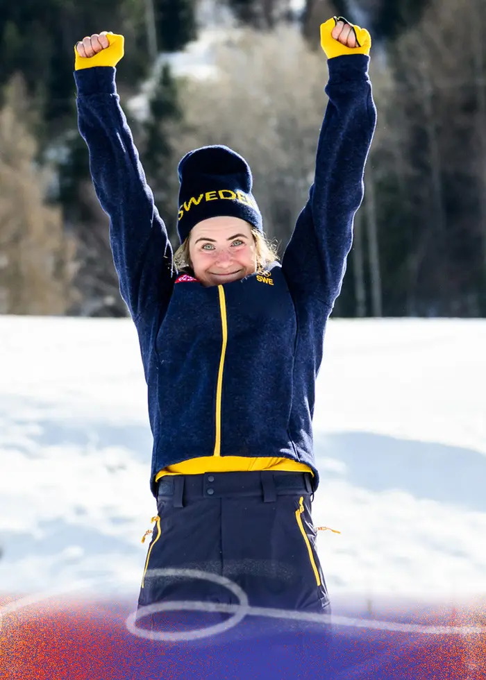 Ebba Andersson högst upp på pallen.