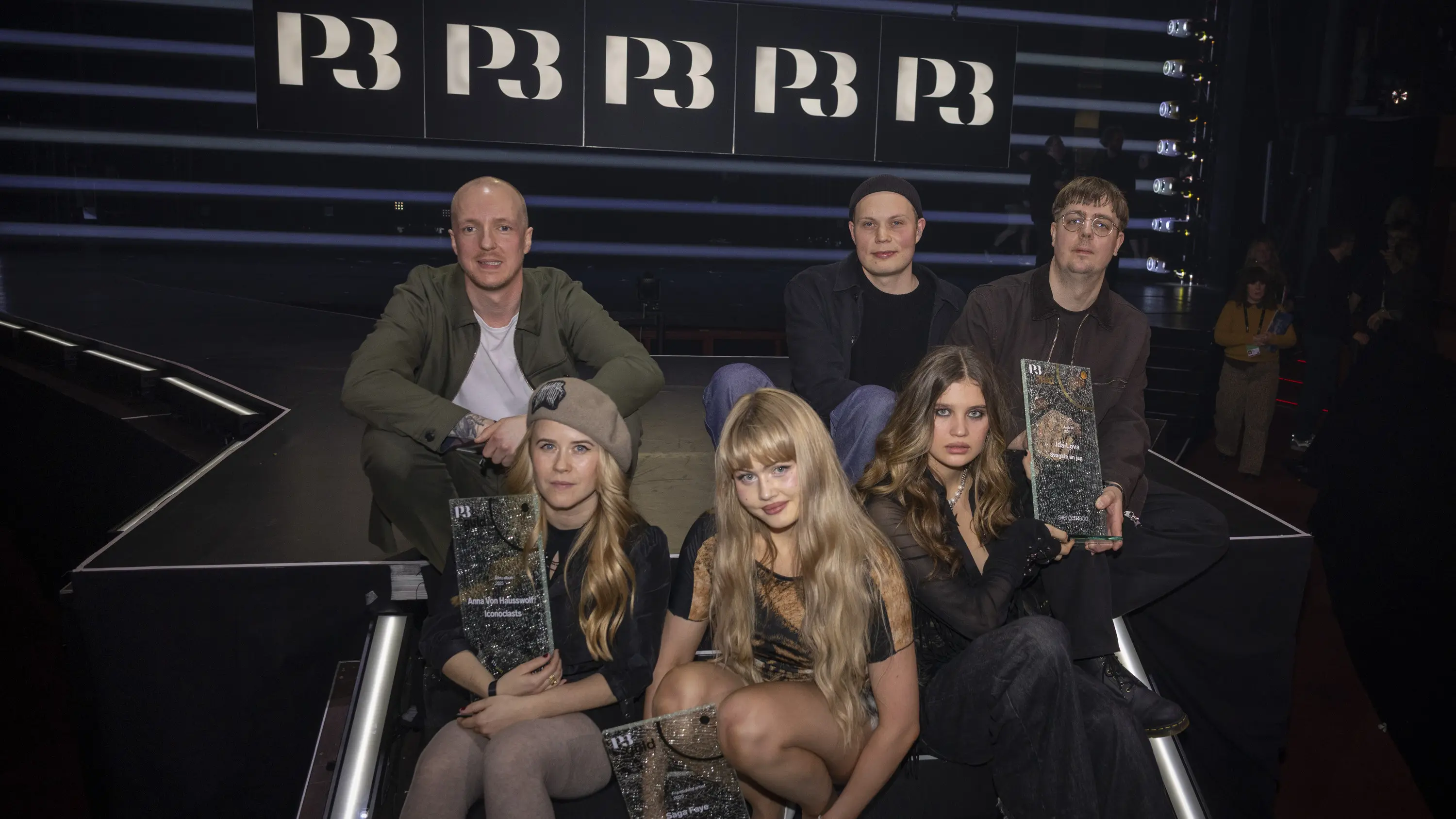 Kollagebild på artisterna Yukimi, Deki Alem, Agnes, Tjuvjakt och Fanny Avonne och Saga Faye.