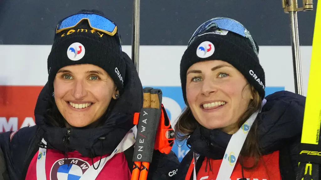 Justine Braisaz-Bouchet och Julia Simon.
