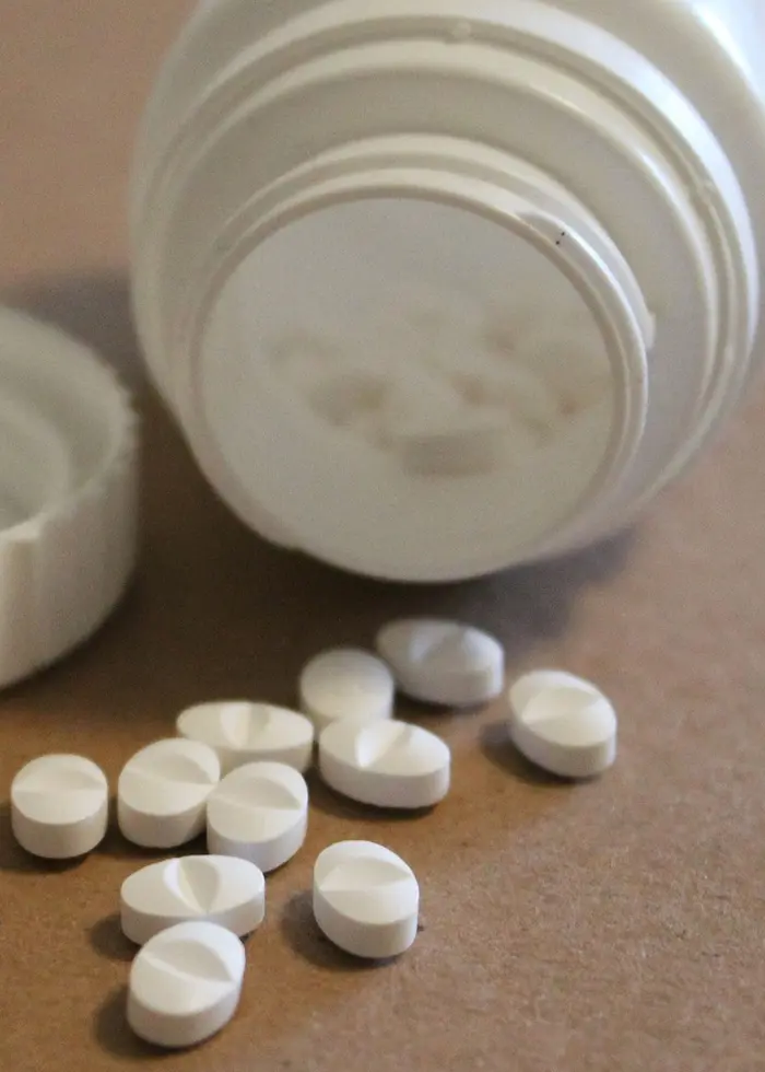Burk med tabletter. Foto: Sveriges Radio.
