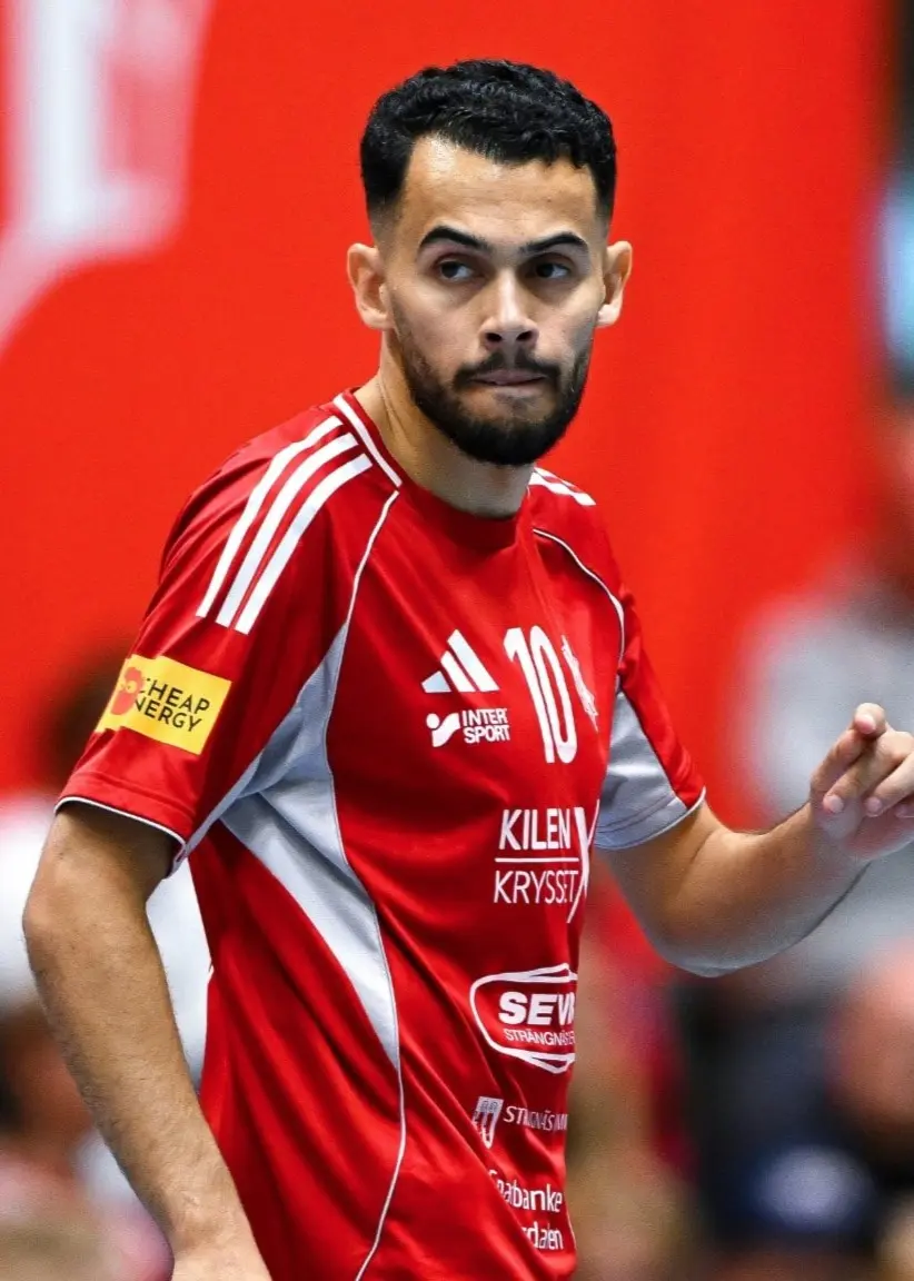 Omar Aldeeb Strängnäs Innebandyklubb. Foto: Erik Kruse.