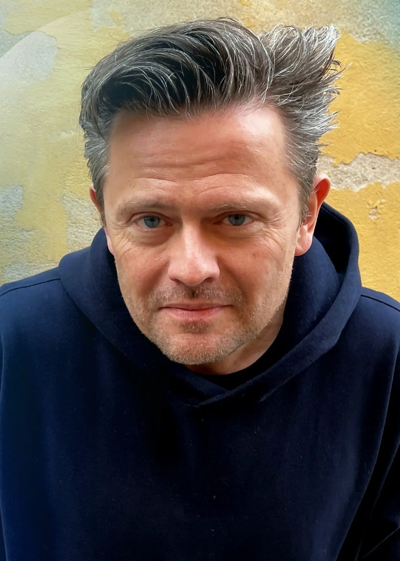 Tv-personligheten Fredrik Wikingsson och programledaren Martin Wicklin.