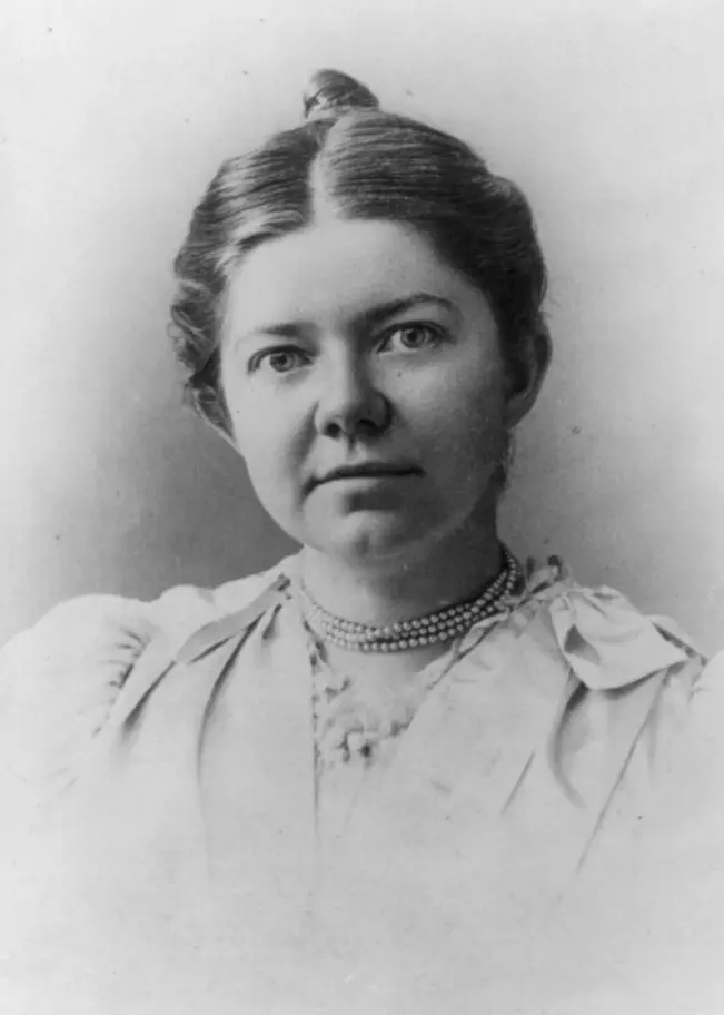 Pianisten och kompositören Amy Beach levde mellan 1867 och 1944.