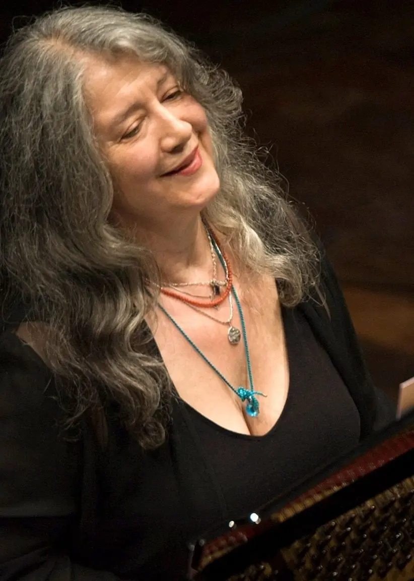 Martha Argerich vid flygeln
