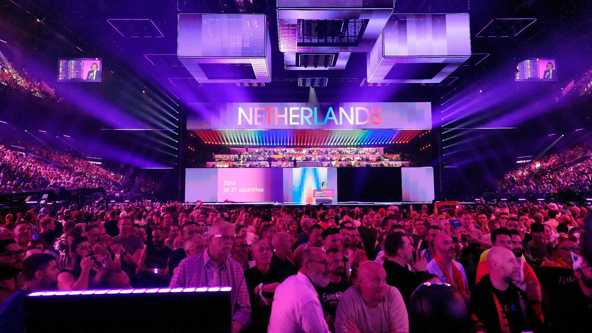 Vinnarlåten ”Wasted Love” framförs av Österrikes JJ under Eurovision 2025.