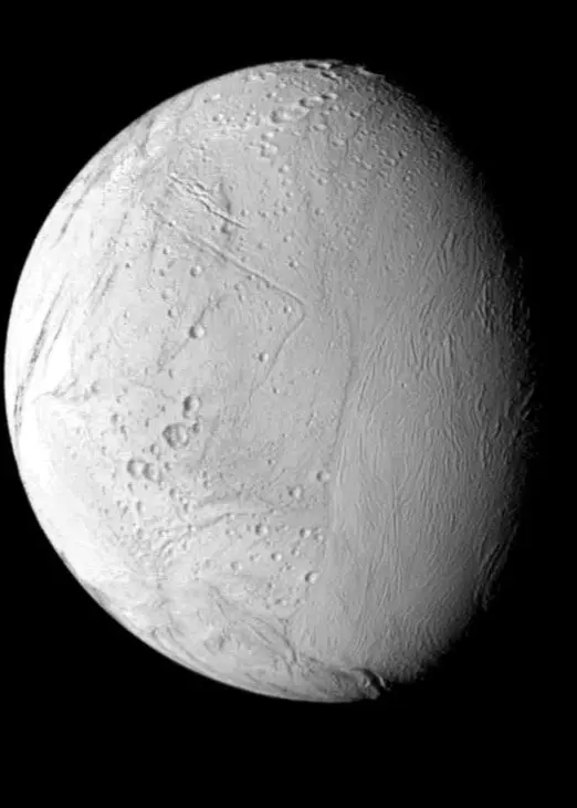 Månen Enceladus