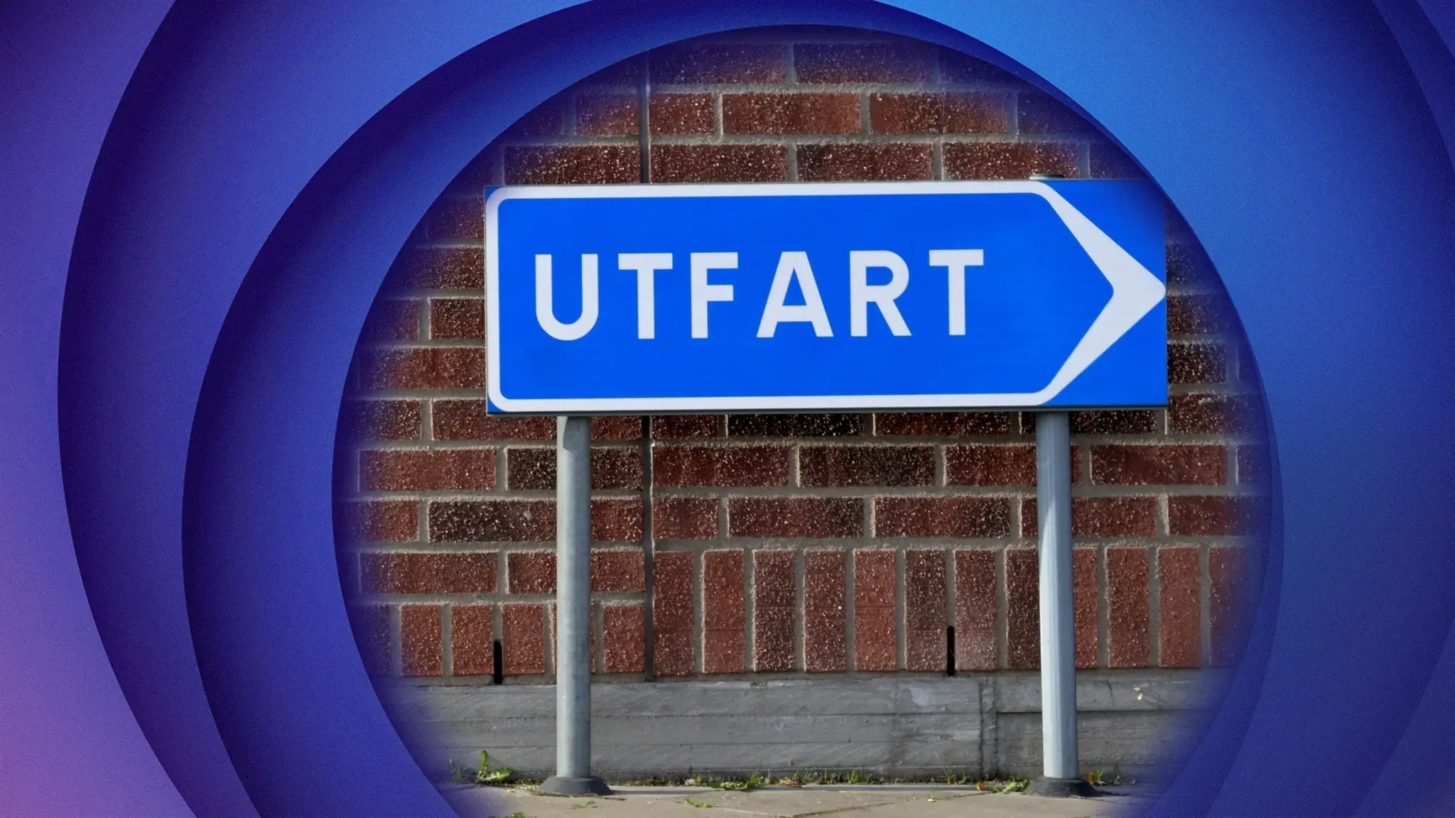 A sign written in Swedish saying 'utfart'.