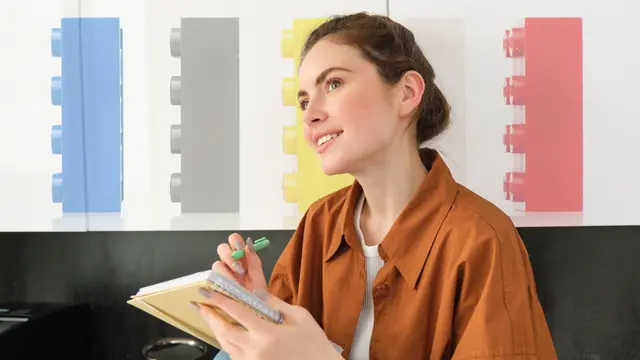 Använd suffix och prefix som byggklossar för att lättare förstå svenska språket.