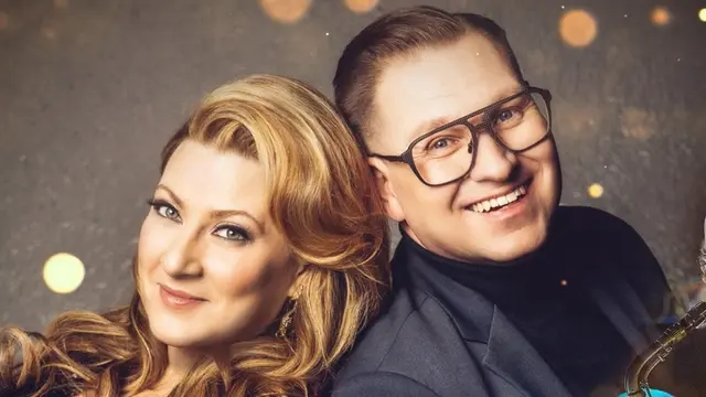 Sångarna Sarah Dawn Finer och Samuel Ljungbladh