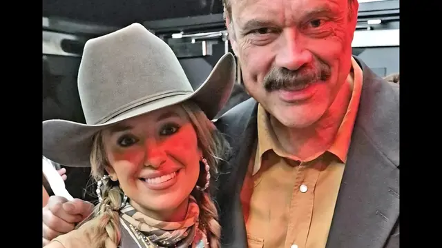 Countrystjärnan Lainey Wilson leder årets stora countrygala från Nashville och P4 Countrys Mattias Hansson var på plats och har plockat ut godbitarna.