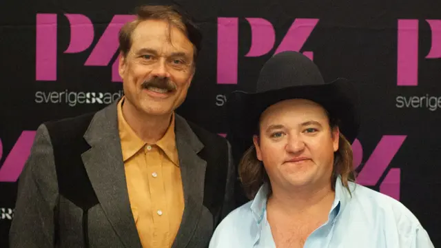 Mattias fick en pratstund med neotraditionella countrystjärnan Jake Worthington i ett öppenhjärtigt samtal om kärleken till countryns rötter.. 