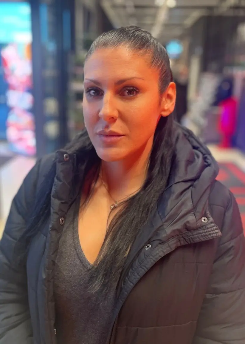 Maya hittade metallbit i en avokado.