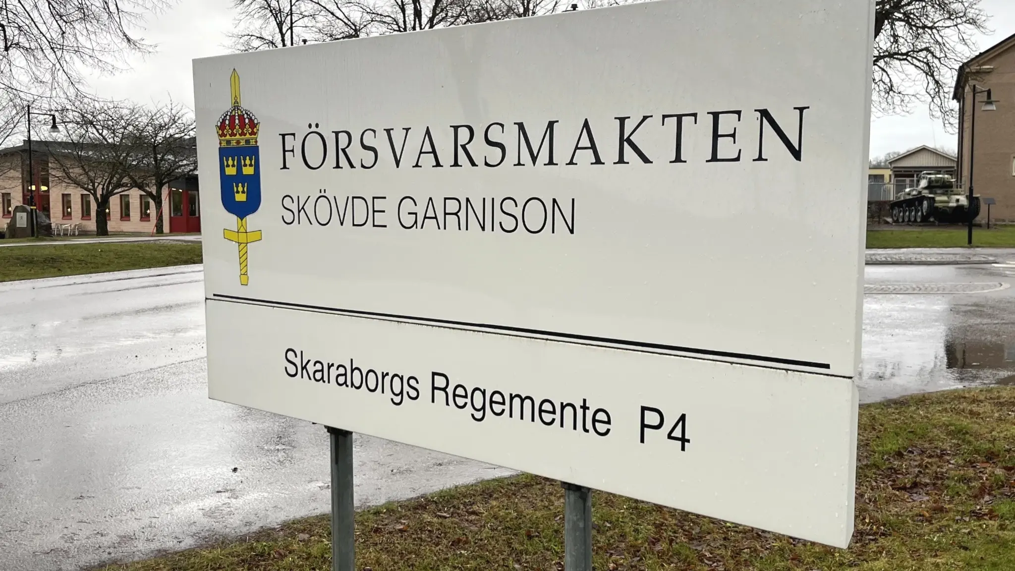 En högt uppsatt chef på Skaraborgs regemente har utretts för ovälkommet beteende.