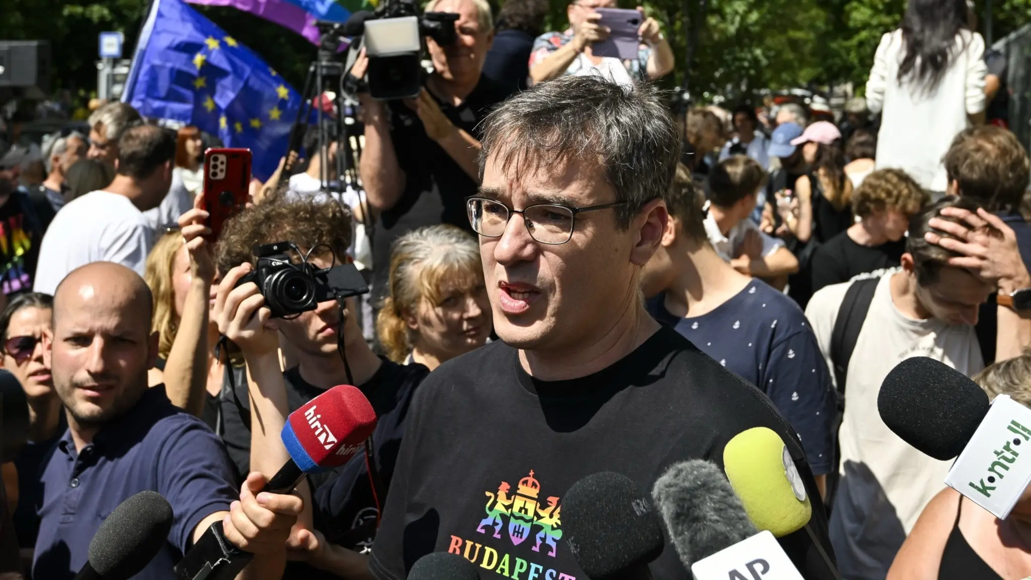 Borgmästaren i Budapest, Gergely Karacsony, riskerar nu åtal och i värsta fall fängelse, för att han tillät Pride-paraden i somras.