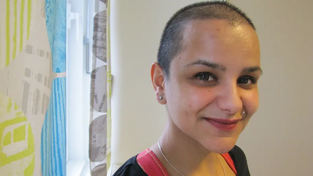Nadiya Ajil ska göra färdigt gymnasiet. Foto: Monika Titor/SR