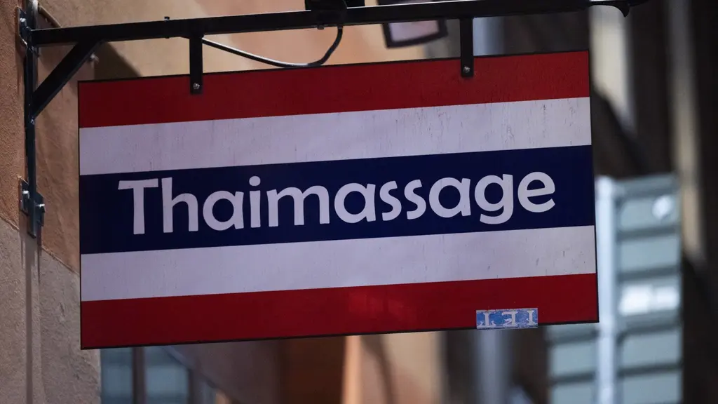Skylt thaimassage.