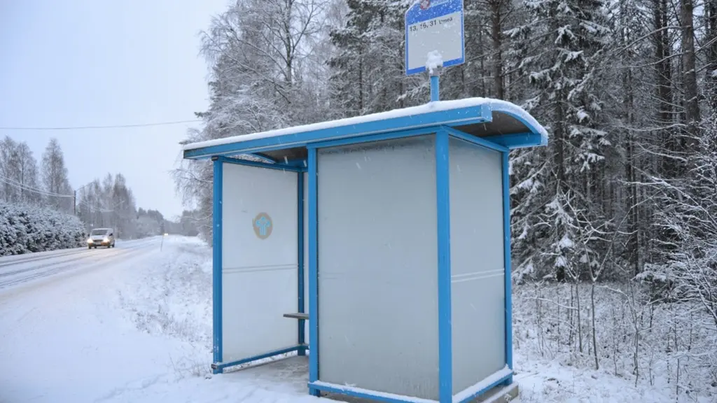 Reklamfri busskur. Foto SR Västerbotten.