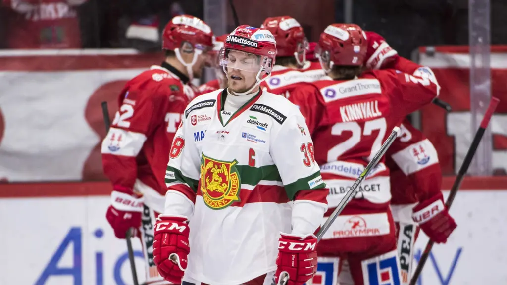 20181115 
Moras Adam Masuhr deppar efter att Timrå gjort 2-1 genom Johannes Salomsson under torsdagens ishockeymatch i SHL mellan Timrå IK och Mora IK i NHK Arena.