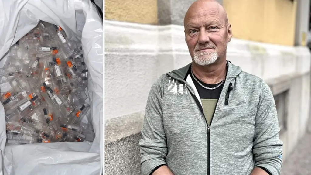 En plastpåse fylld med använda vaccinsprutor, vissa med synliga orange och grå detaljer. Till höger sjuksköterskan Lars Dotzsky, som jobbat på  Doktor.se, står i grå huvtröja.