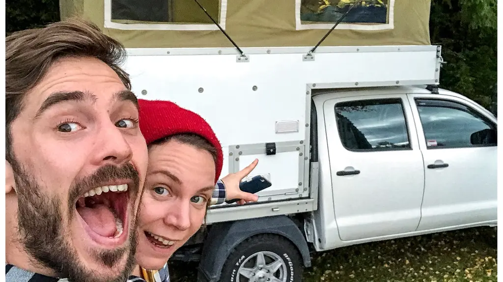 Fanny och Emil åker till Sydafrika i denna bil.