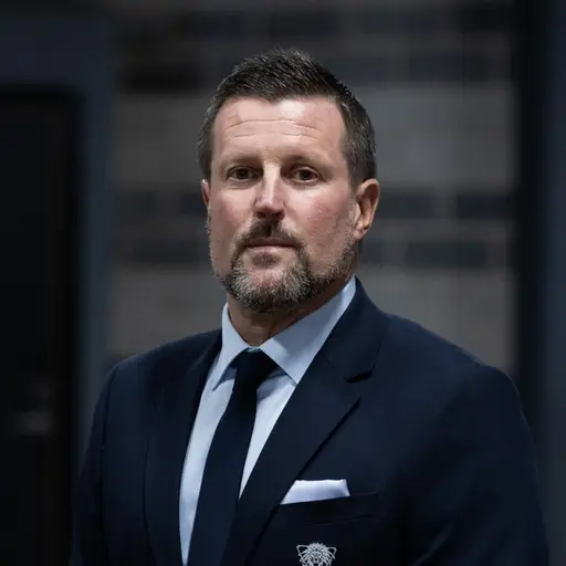 LHC sparkar sportchefen Peter Jakobsson.