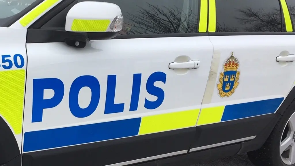 polis polisbil brott utryckning 