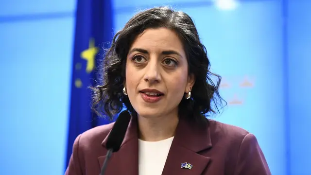 Liberalerna K mpar Riskerar Att ka Ur Riksdagen Sveriges Radio liberalerna-k-mpar-riskerar-att-ka-ur-riksdagen-sveriges-radio