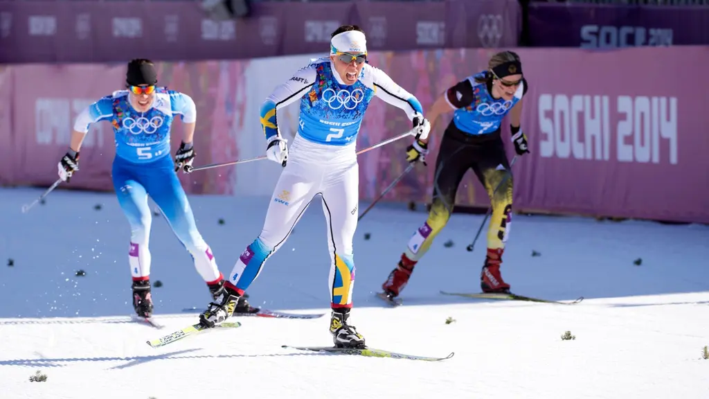 OS 2014 Charlotte Kalla spurtar in i mål. Foto: TOBIAS RÖSTLUND / TT