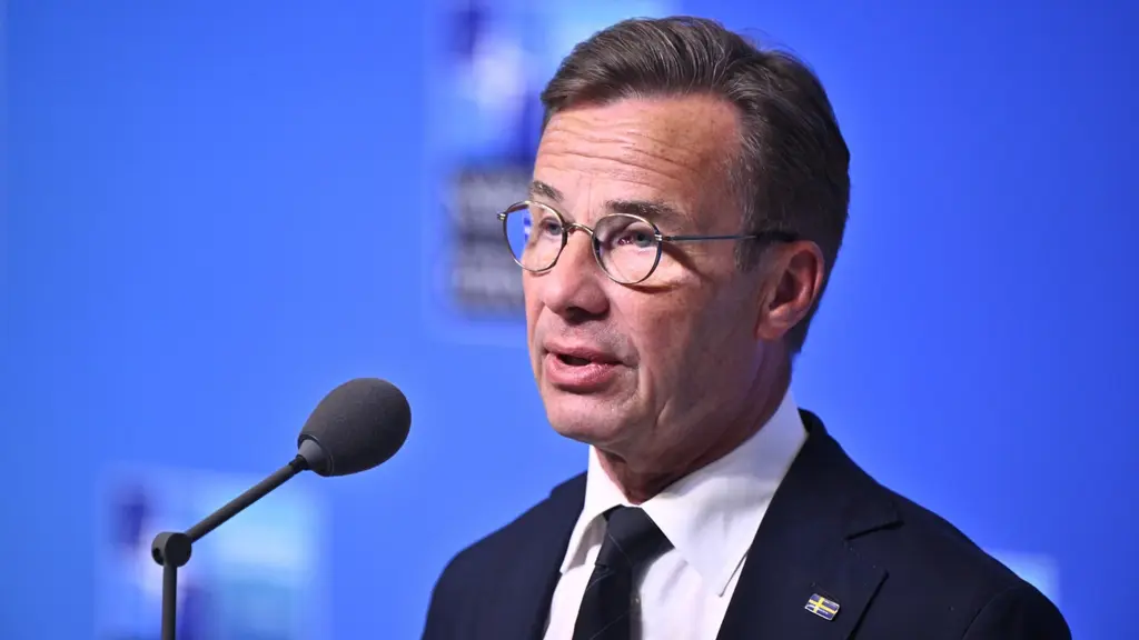News in brief: Vaccination, legal repercussions, and new media in Sweden