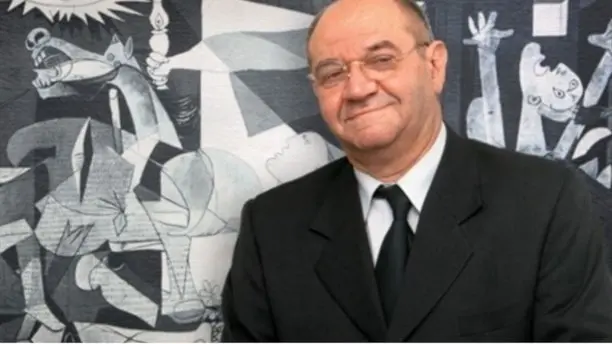 Rajko Djuric dr.profesor pa o romano Holocaust.