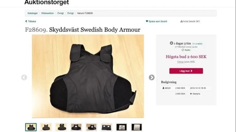 Bild på försäljningen av en skottsäker väst, via Kronofogdens hemsida.