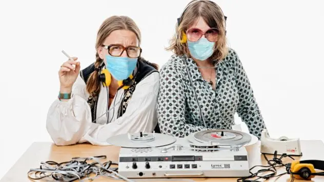 Åsa Asptjärn och Gertrud Larsson.