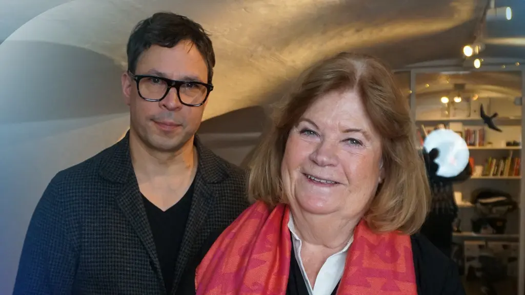 Martin Wicklin, programledare, och gästen Gunilla Lindberg, IOK-ledamot.