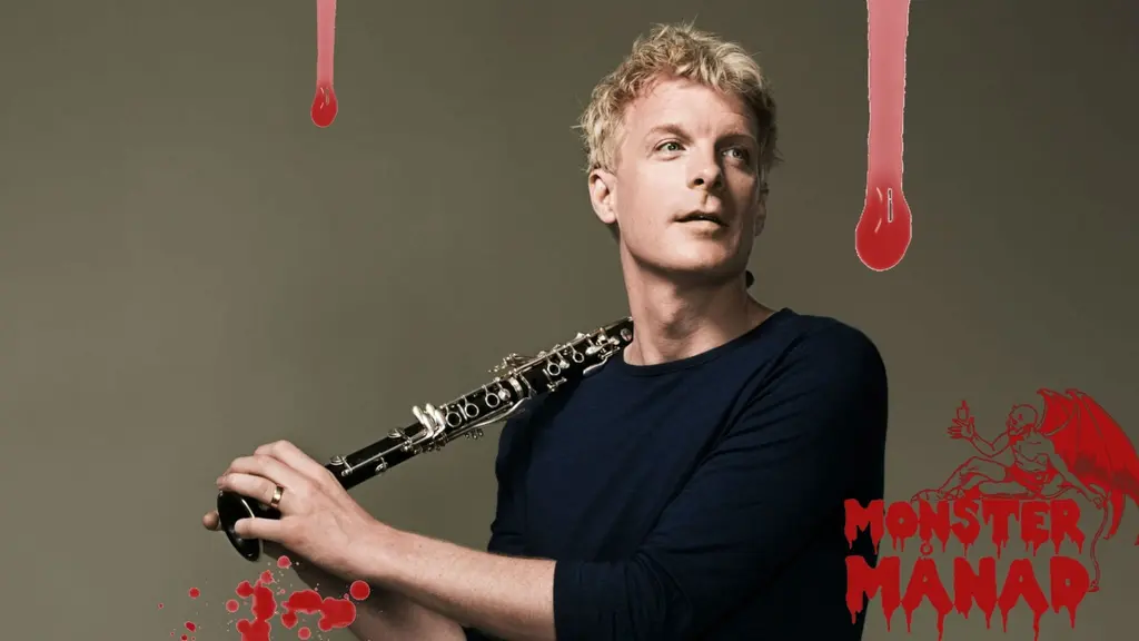 Klarinettisten Martin Fröst med vinjetten för Monstermånad i P1 Kultur.