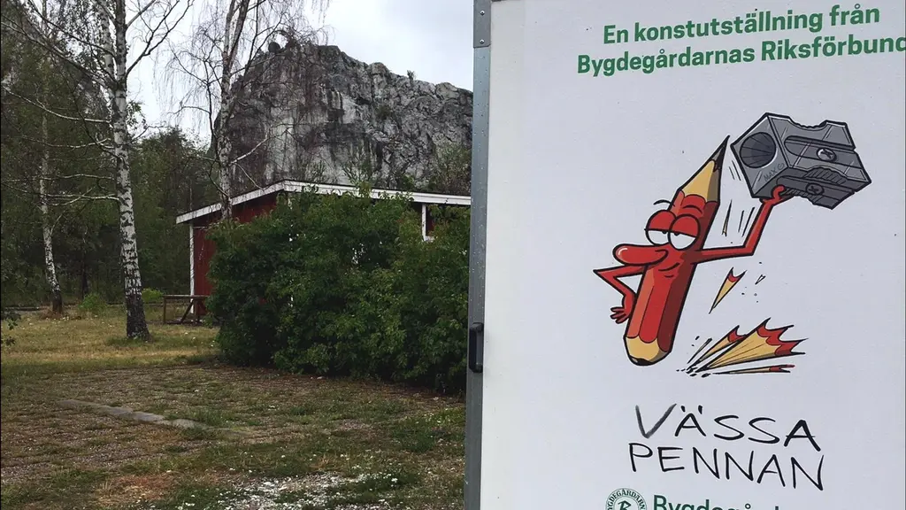 Utställning som ska packas upp på Oaxen.
