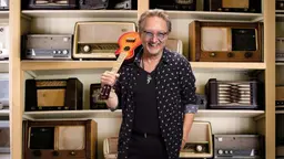 Levyseppä Ismo Waronen.