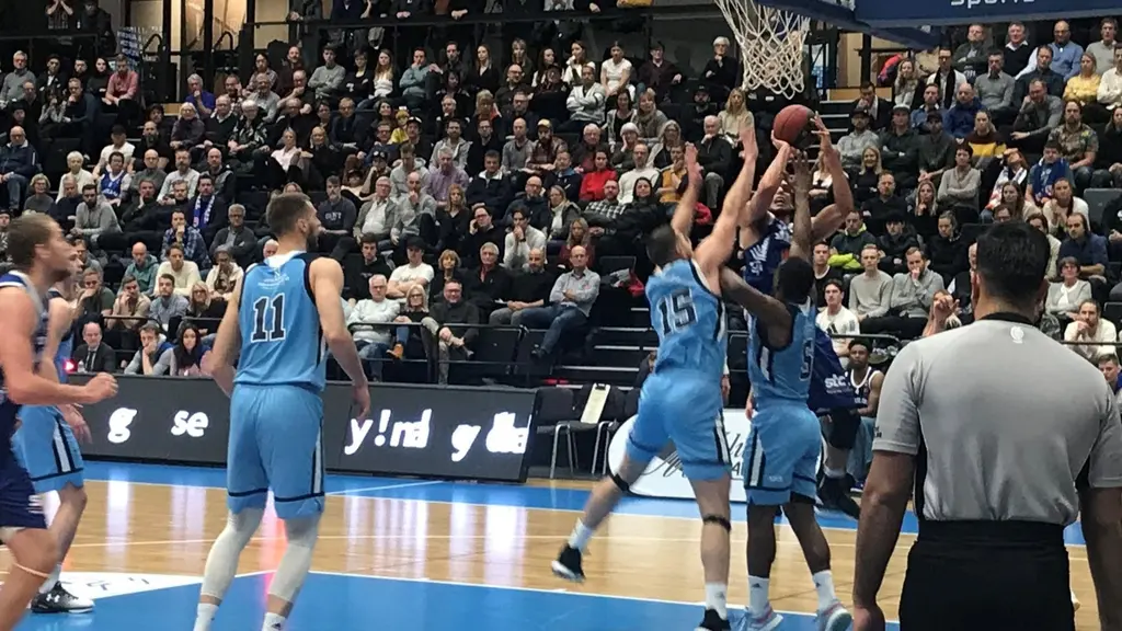 Jämtland möter Djurgården i herrarnas Basketligan