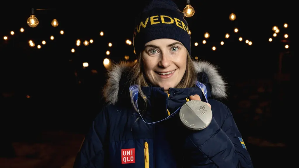 Ebba Anderssons silvermedalj gick sönder under segerfirandet.