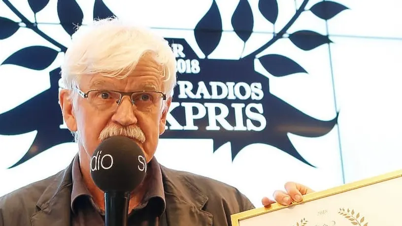 Gunnar D Hansson mottar Sveriges Radios lyrikpris för diktsamligen "Tapeshavet" 2018.