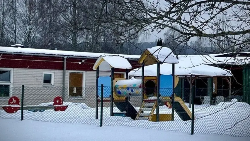 Över 30 förskolor har stängts i Dalarnas fem största kommuner på tre år.