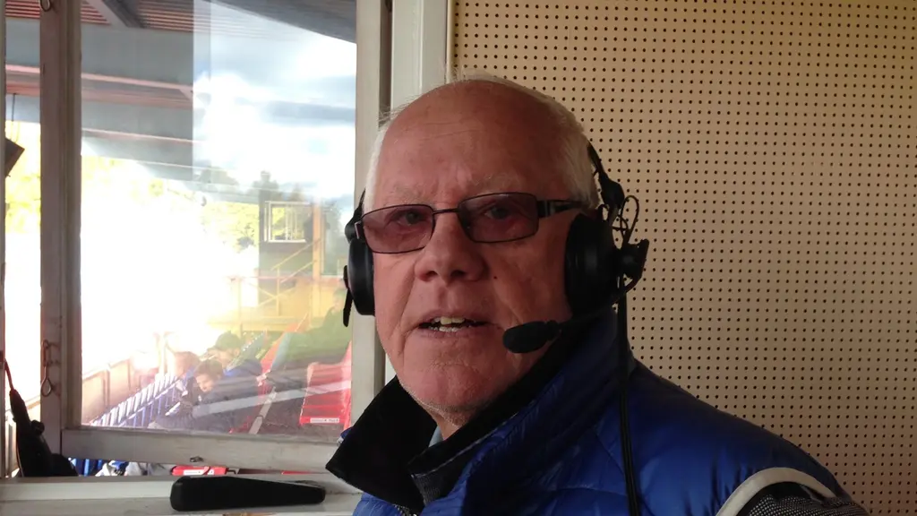 Caj Hjelm P4 Sörmlands fotbollsexpert. Foto Leif Johansson