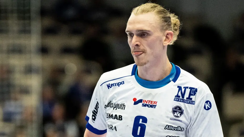 Robin Svensson i Hallbytröjan.