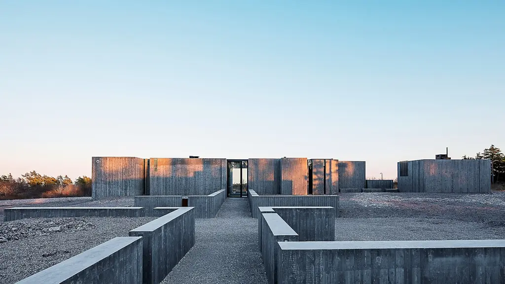 Byggnad 104 på Bungenäs av Själsö arkitekter