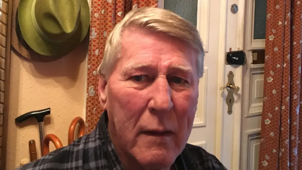 Bertil Mellblom har brutit benet. 