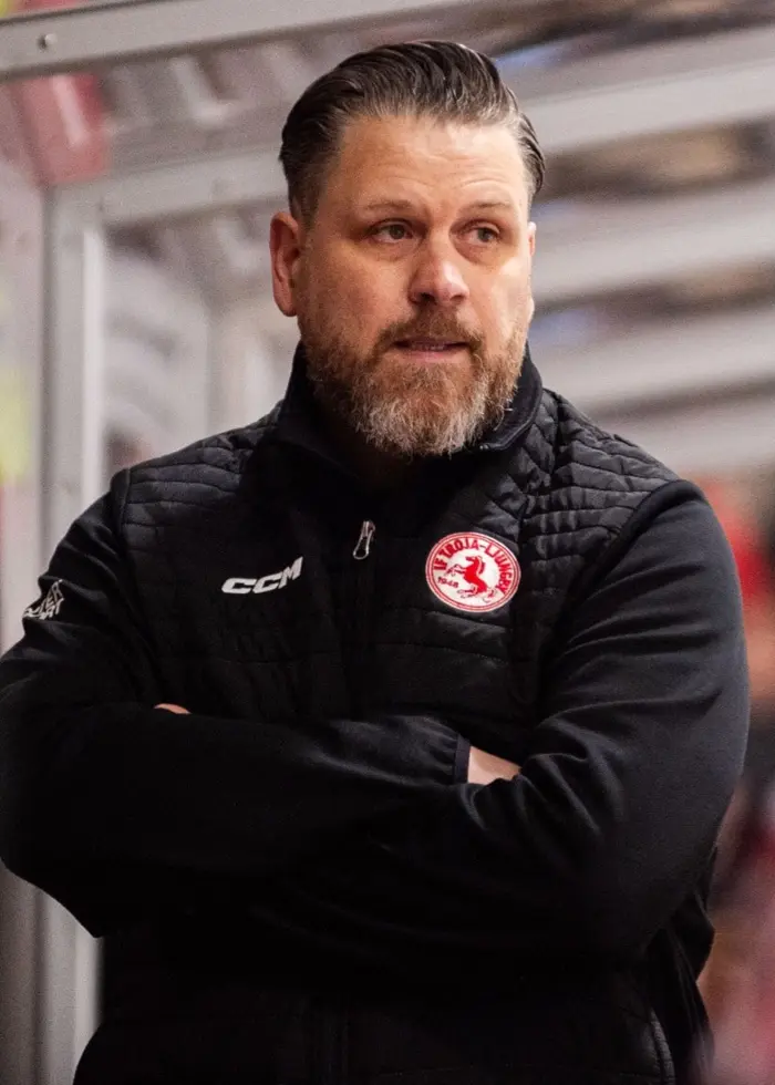 Jens Gustafsson sparkades som tränare men är nu tillbaka som sportchef.