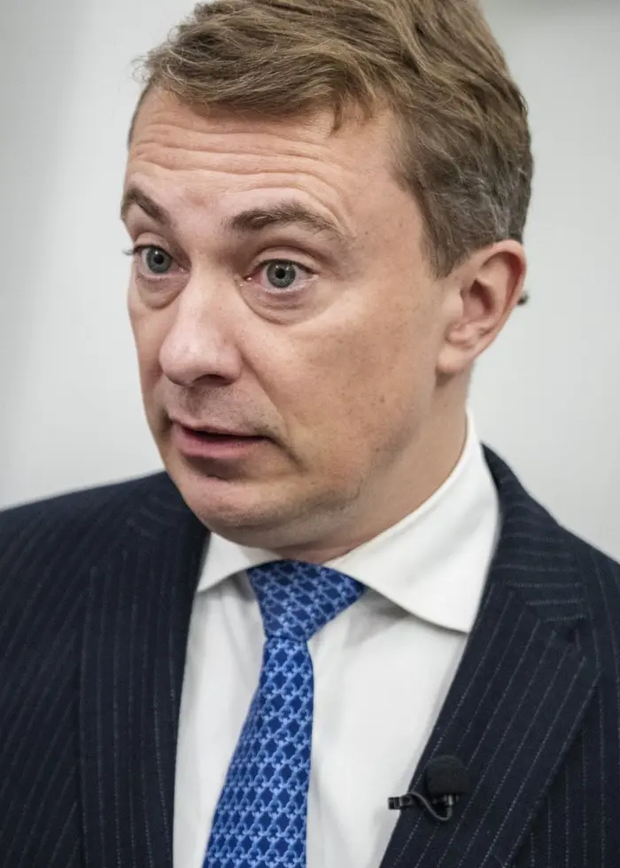 Morten Messerschmidt i mörk kostym. Foto: Sebastian Elias Uth/Scanpix Denmark