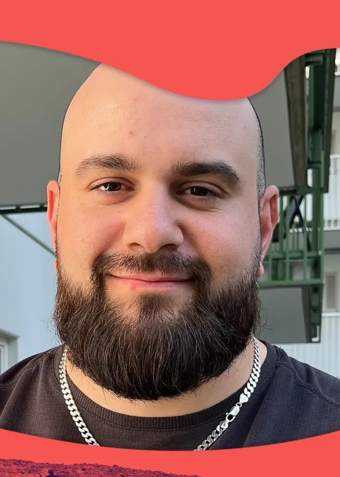 Foto på Rami i Verklighetens profilram