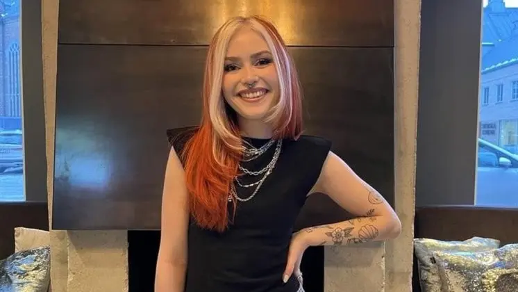 Närbild på Saga Ludvigsson.