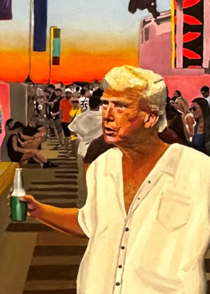 En färgstark målning som skildrar en livlig kväll på Ibiza. Människor minglar i en solnedgångsmiljö med pastellfärgade byggnader och varma toner i bakgrunden. Donald Trump och Vladimir Putin syns i vimlet.