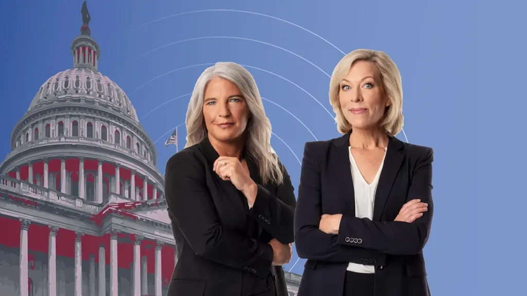 Programledare Sara Stenholm och Ginna Lindberg tittar in i kameran.